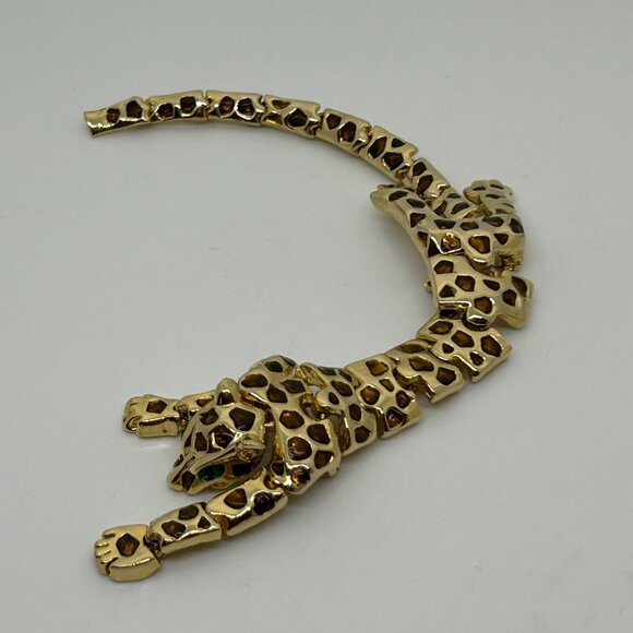 Vintage Gold-Tone Leopard Shoulder Brooch Green Rhinestone Eyes Articulated Body - Picture 4 of 16